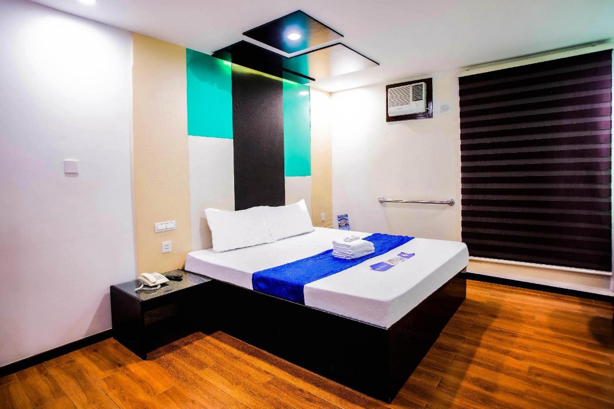 Hotel Dreamworld North Edsa Кесон-Сіті Екстер'єр фото