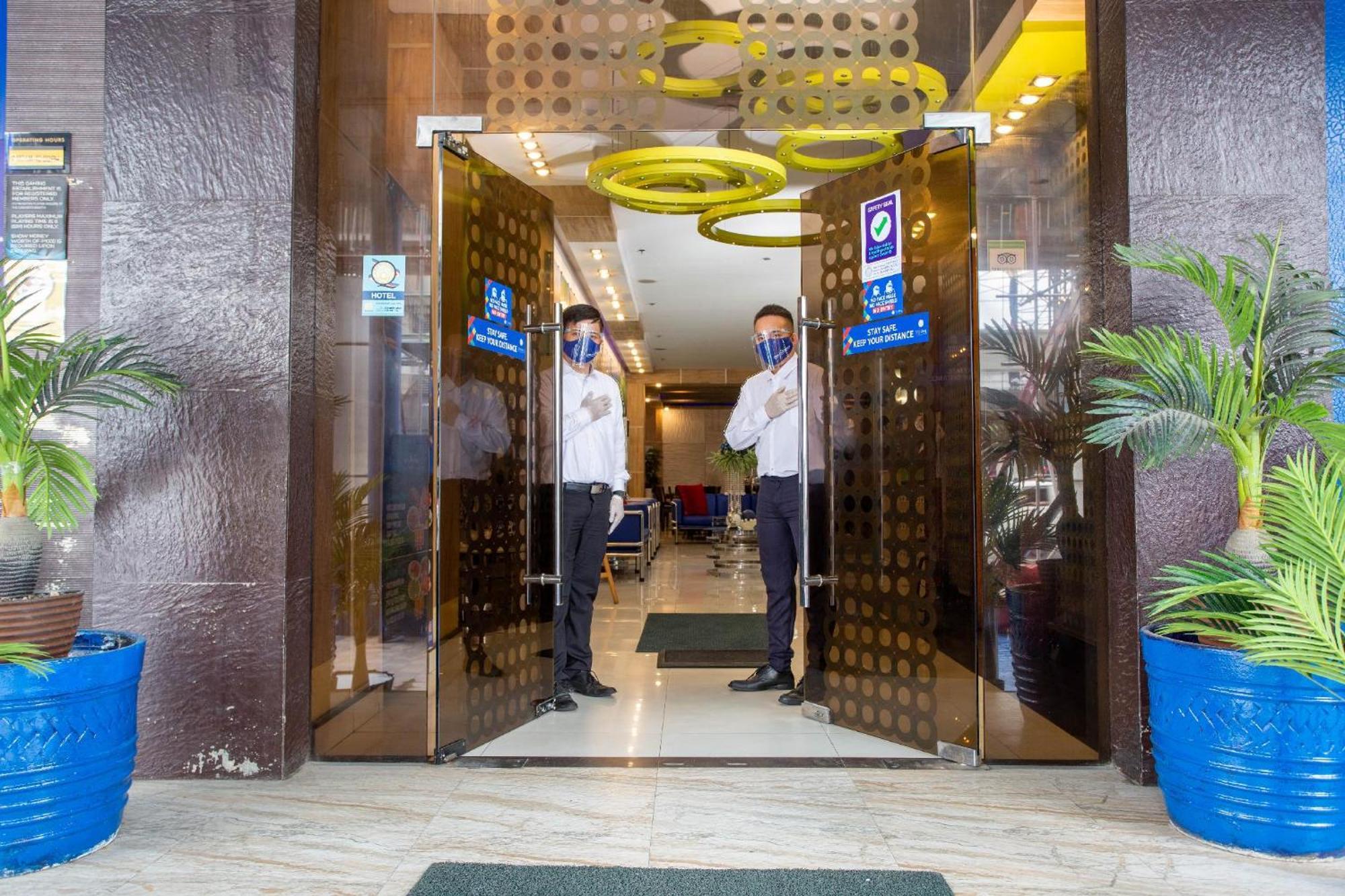 Hotel Dreamworld North Edsa Кесон-Сіті Екстер'єр фото