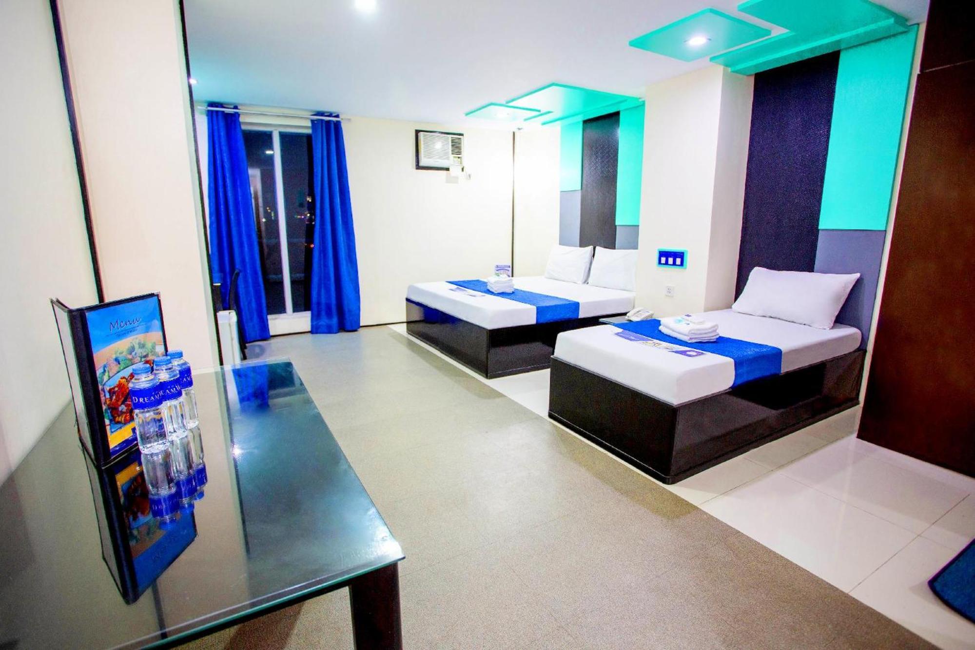 Hotel Dreamworld North Edsa Кесон-Сіті Екстер'єр фото